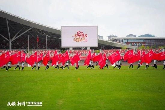 除此之外，还有一系列正在筹备中的意外惊喜，势必会在12月14日《龙猫》首映的零点场，就将影片提前引爆，掀起一阵;龙猫旋风